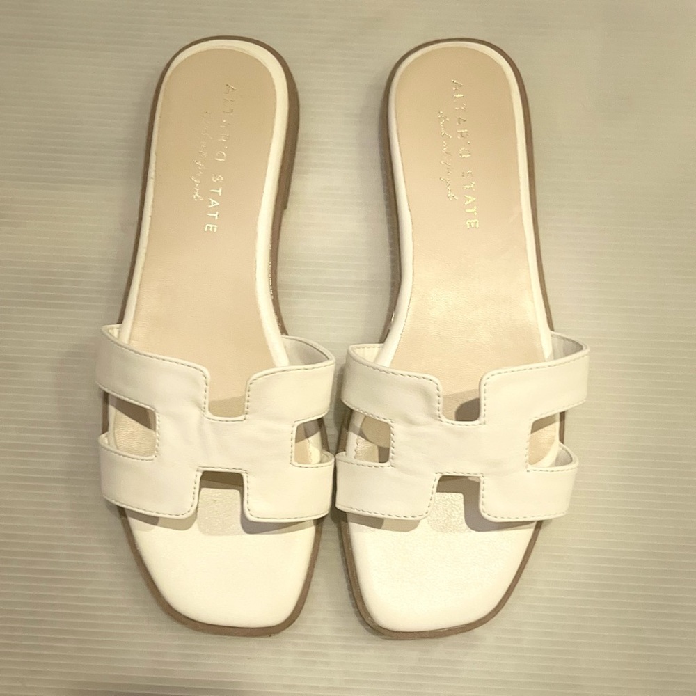 Altar'd State Cream Slide Sandals size 8.5